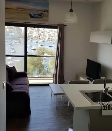 New 1 Bedroom Seafront Apt In St Paul'S Bay 2 Exterior photo