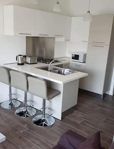 New 1 Bedroom Seafront Apt In St Paul\'S Bay 2